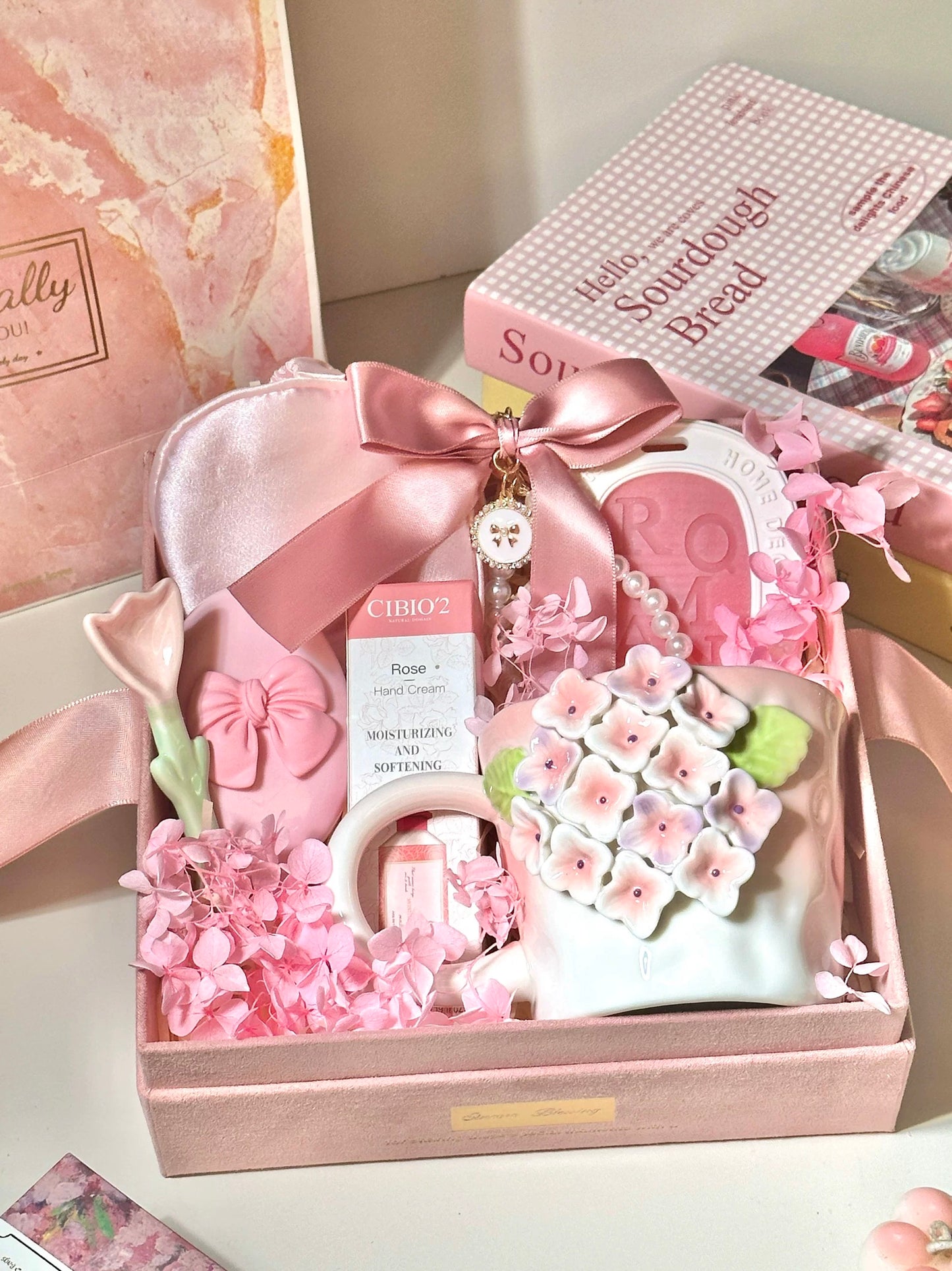 Pink Hygge Gift Box for Your Loved One