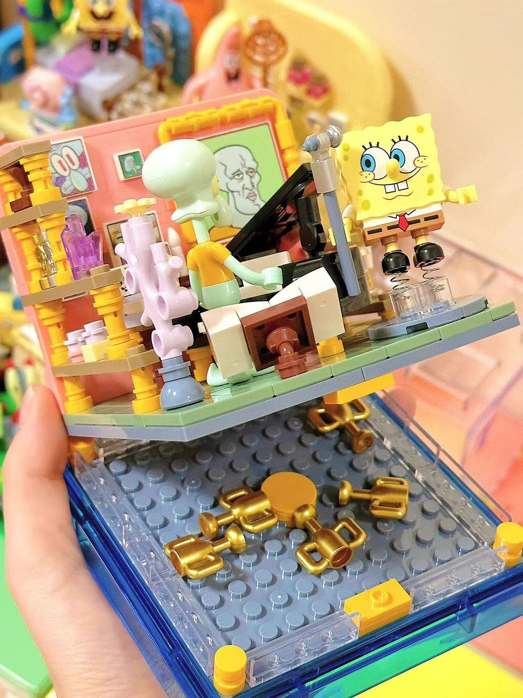 The Chum Bucket Sandy’s Treedome Anchor House Pineapple Restaurant Display Boxes