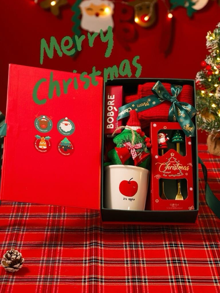 Red Christmas Gift Box Set